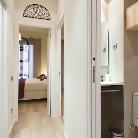 Aspasios Gran Via Apartment