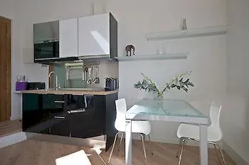 Aspasios Gran Via Apartment