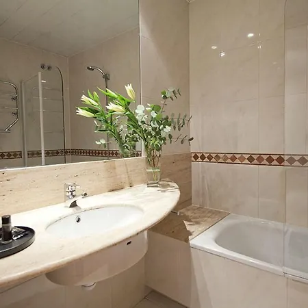 Aspasios Gran Via Apartment *