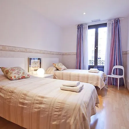 Aspasios Gran Via Apartment