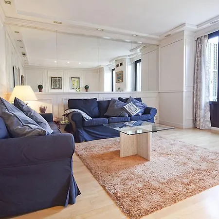 Aspasios Gran Via Apartment *